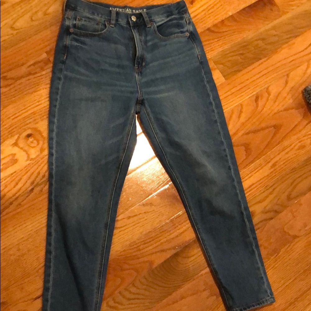 American eagle mom jeans